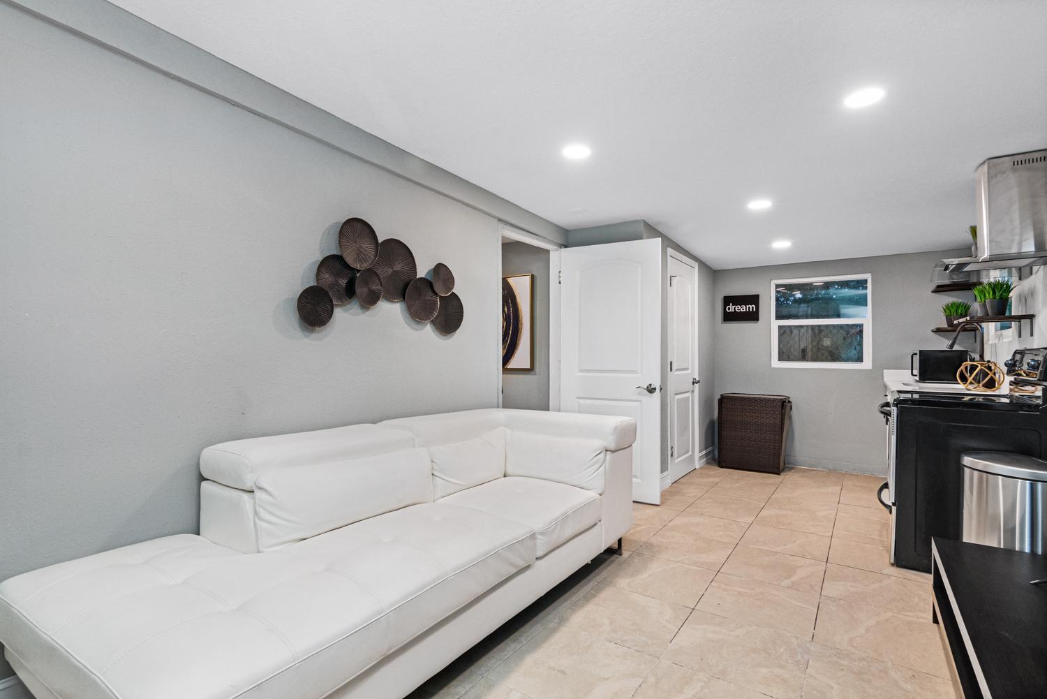 Modern House In Clearwater With Access To A Shared Swimming Pool Apartment Сейфти Харбър Екстериор снимка